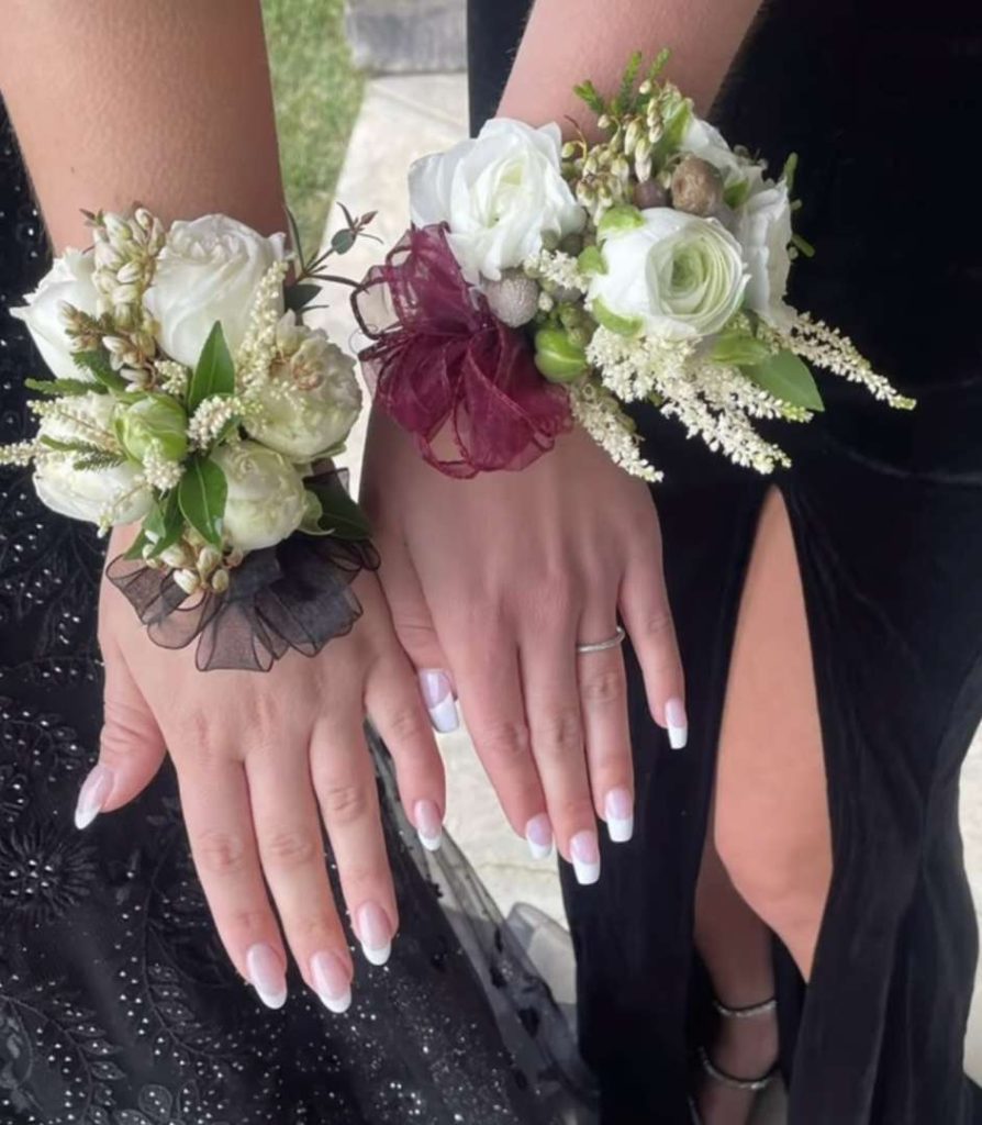 corsage & boutonniere